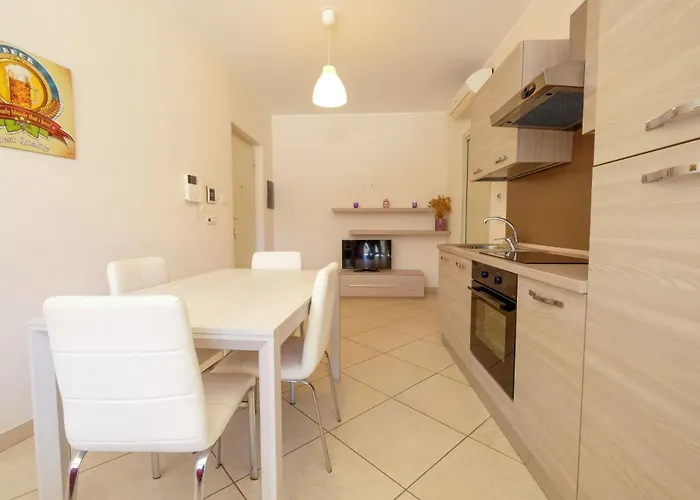 Claudia Int Pt - * ピネート